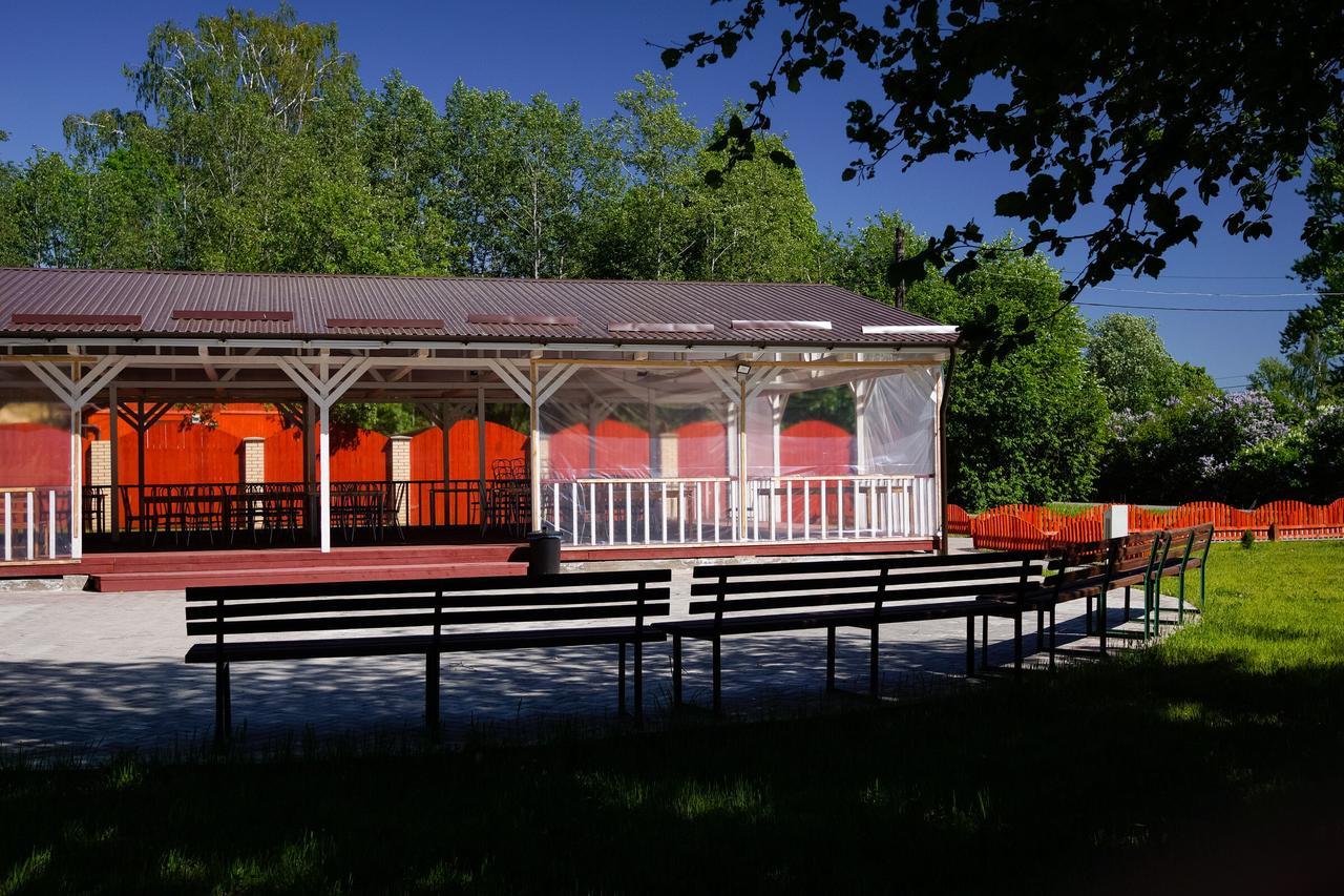 Baza Otdyha " Staroladojskaya Dacha " Otel Staraya Ladoga Dış mekan fotoğraf